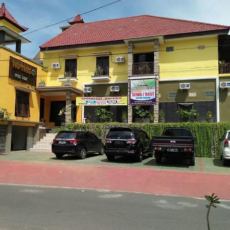 Papyrus Homestay Banyuwangi  Eksteriør billede